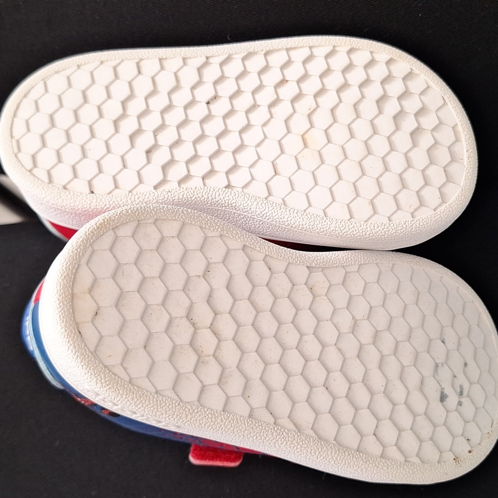 Toddler Adidas Spiderman Velcro Shoes, size 5c, Blue & Red - Picture 5 of 8